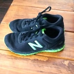New balance boys shoes